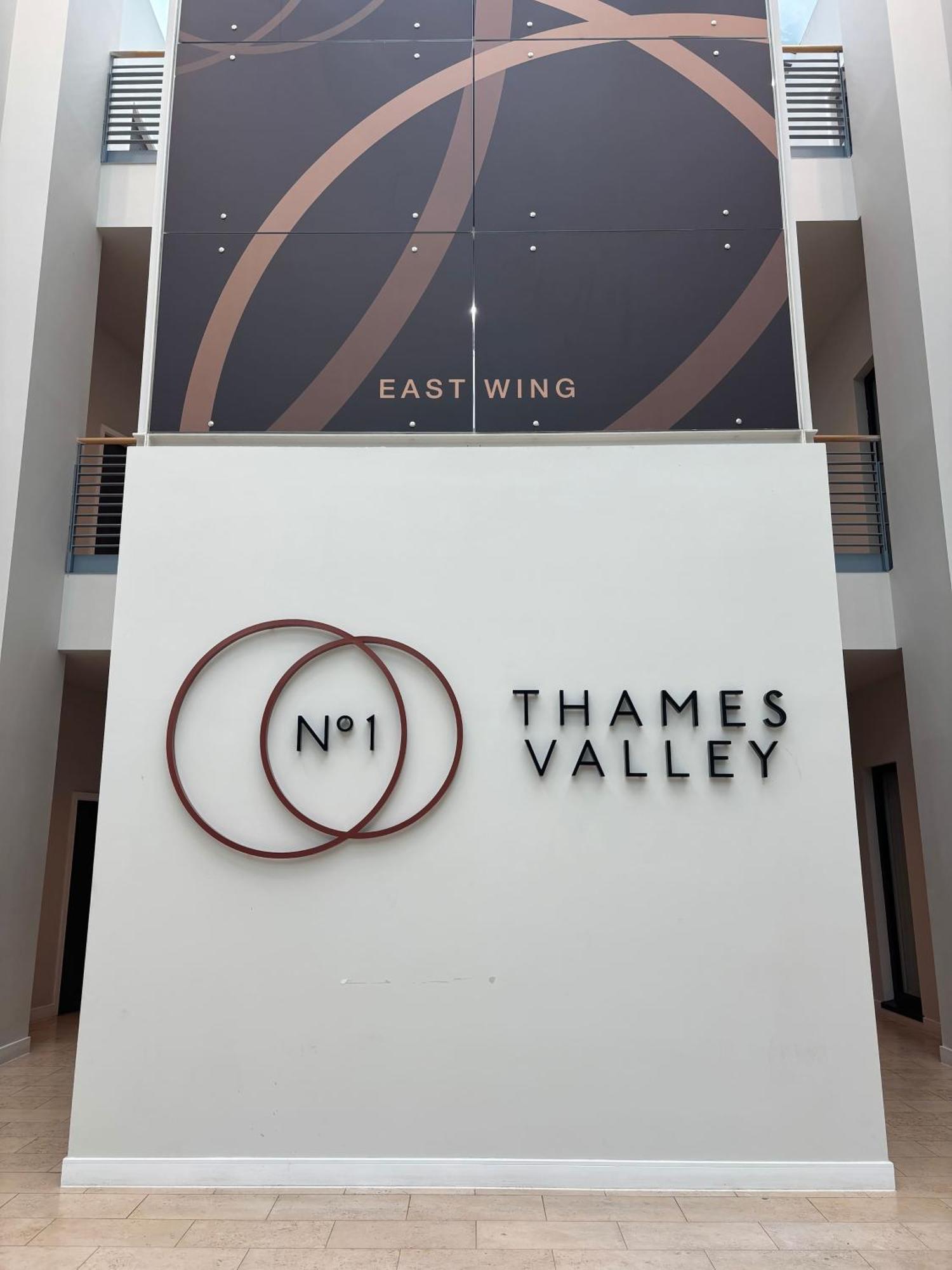 Modern Studio In Bracknell With Free Parking Exterior foto